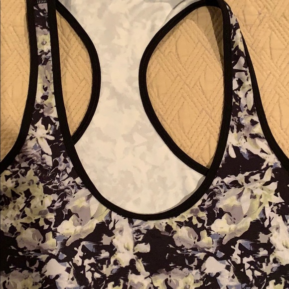 🌺*Like New* Lululemon Cool Racerback Size 8🌸 - Picture 2 of 4